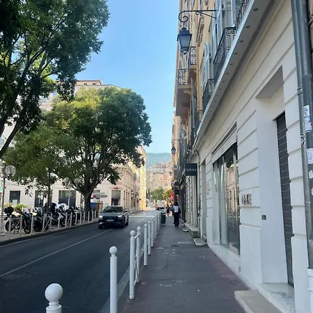 Appartement T2 Bonaparte Renove Centre-ville, Proche Gare, Port *